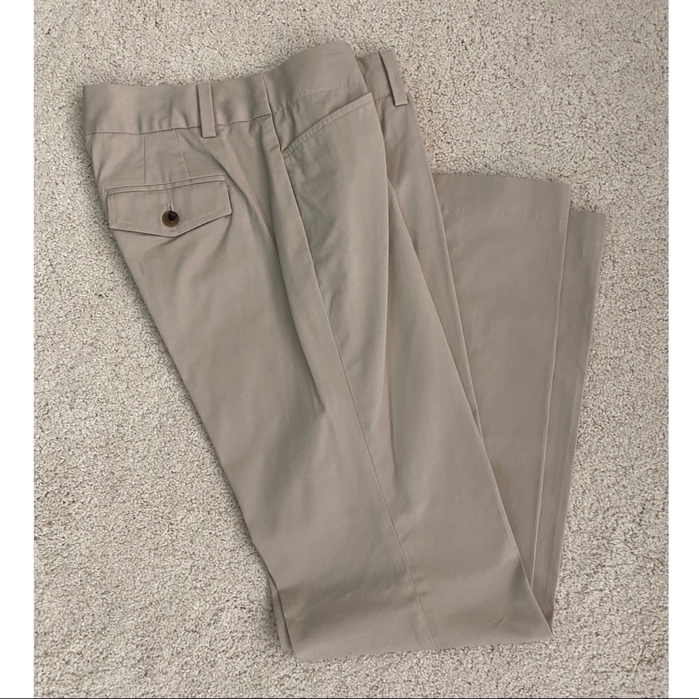 GAP curvy fit stretch khaki pants (NWOT)